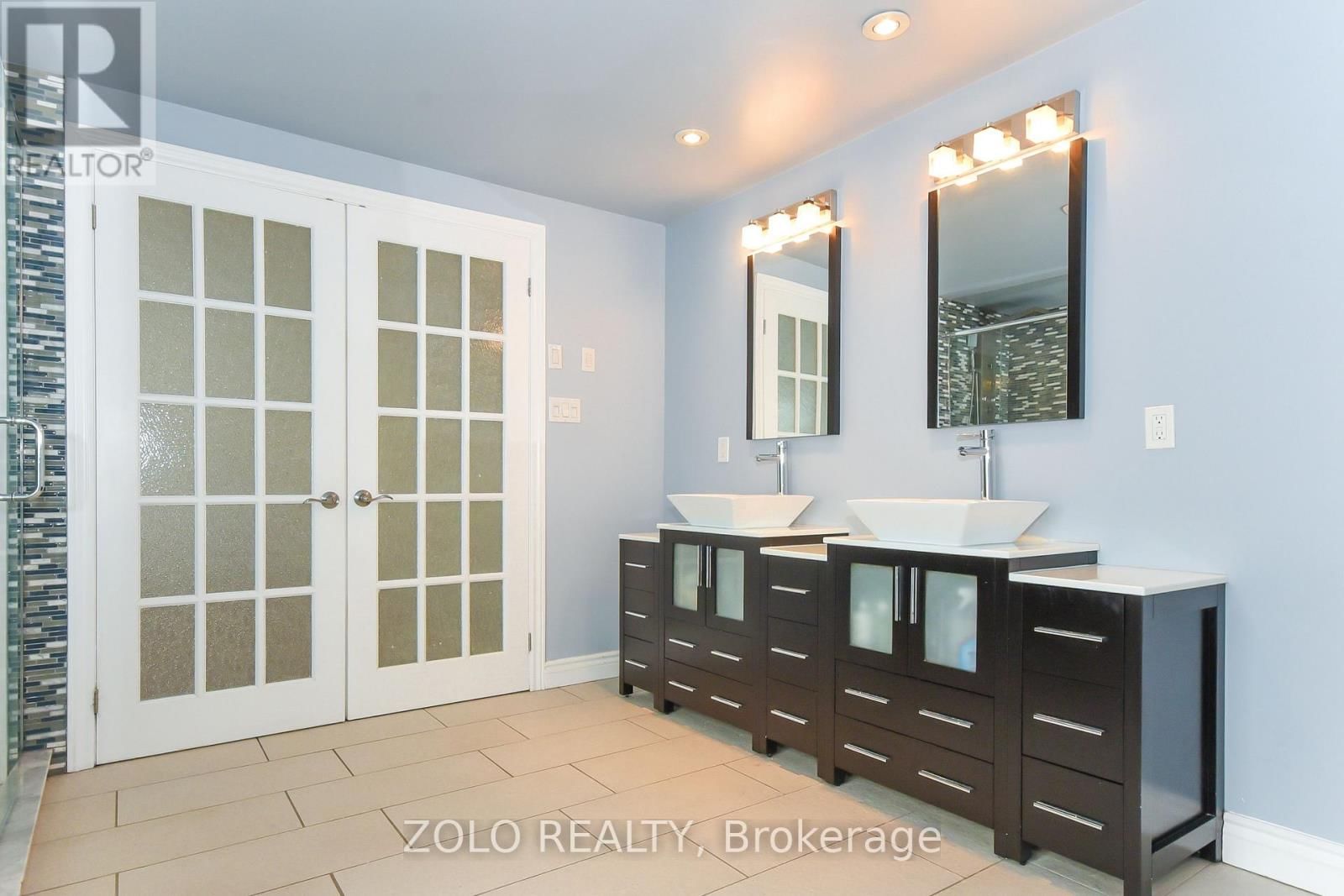 1392 TALCY CRESCENT Image 19