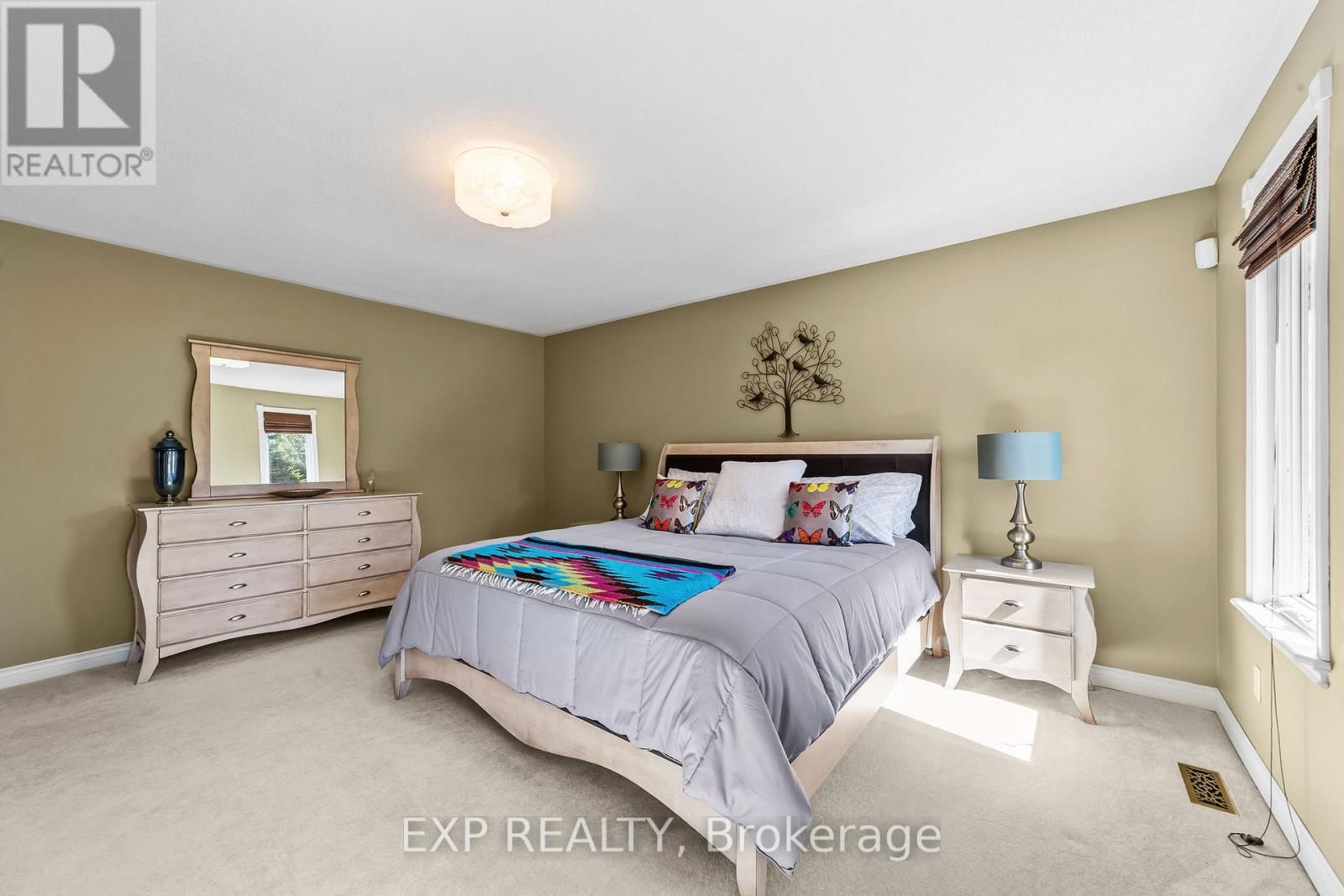 8371 HICKORY DRIVE Image 23