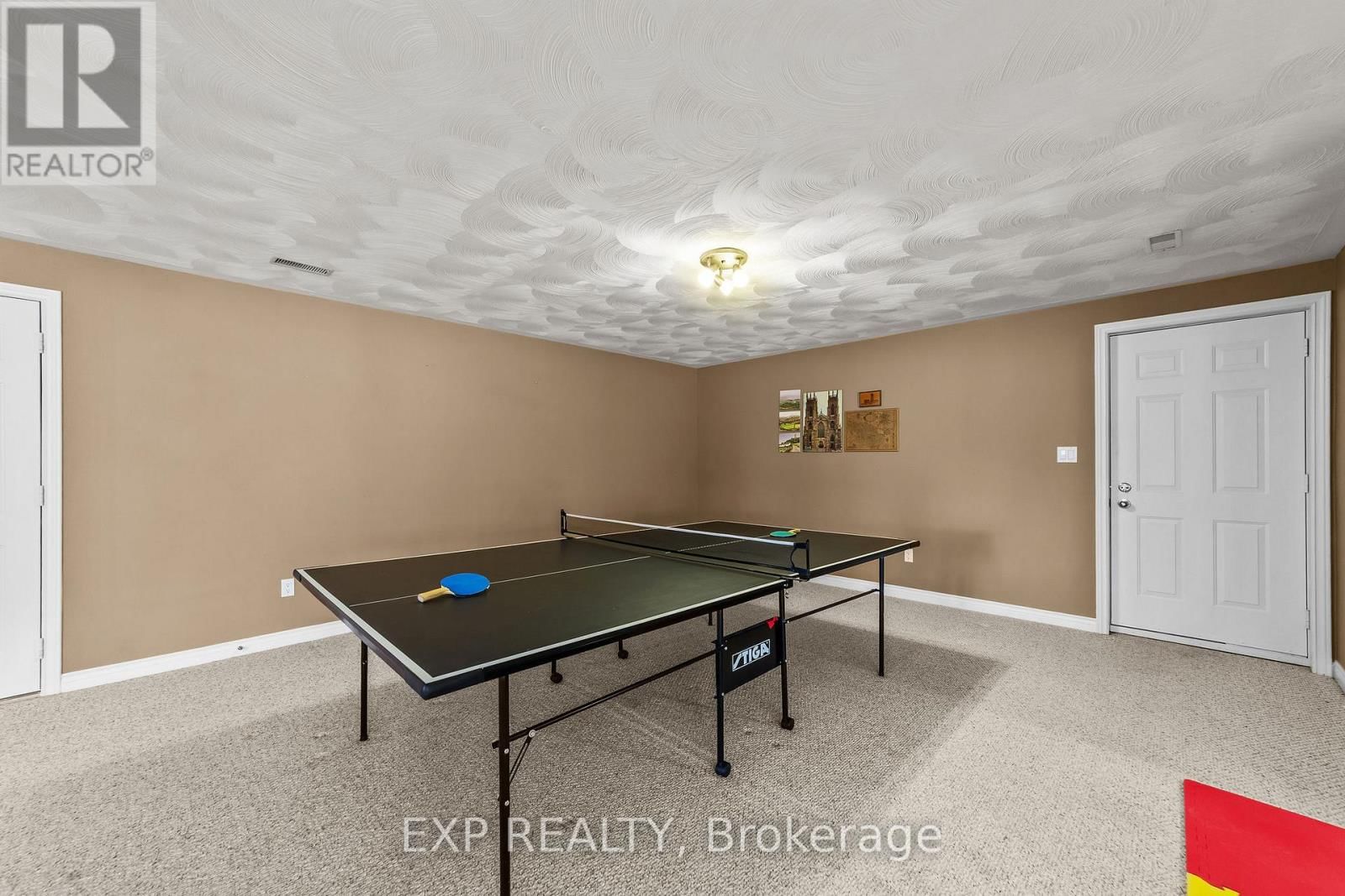 8371 HICKORY DRIVE Image 34