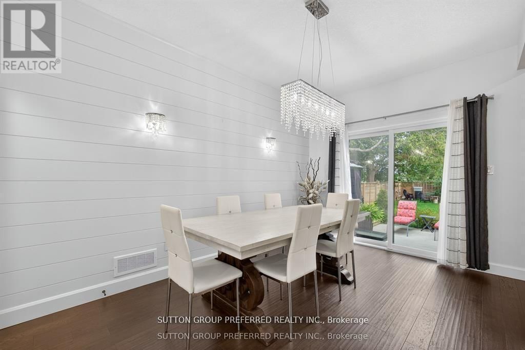 21 ARMSTRONG STREET Image 15