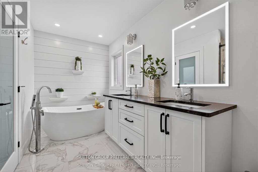 21 ARMSTRONG STREET Image 25