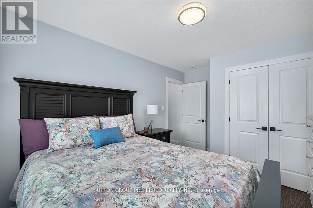 21 ARMSTRONG STREET Image 29