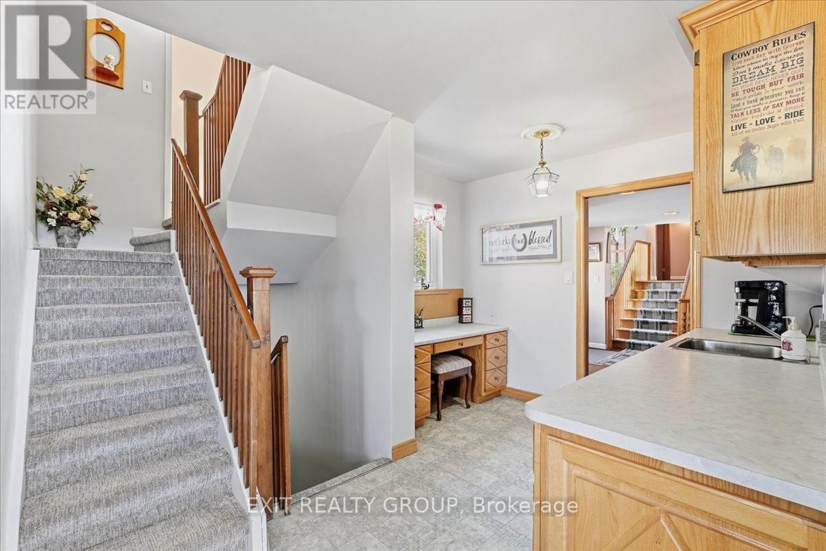 401 HEARNS ROAD Image 10