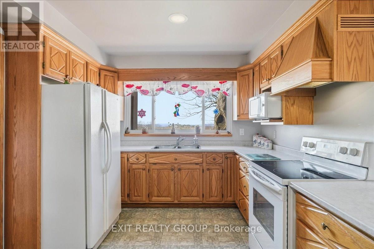 401 HEARNS ROAD Image 17