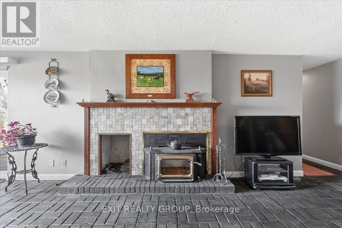 401 HEARNS ROAD Image 33