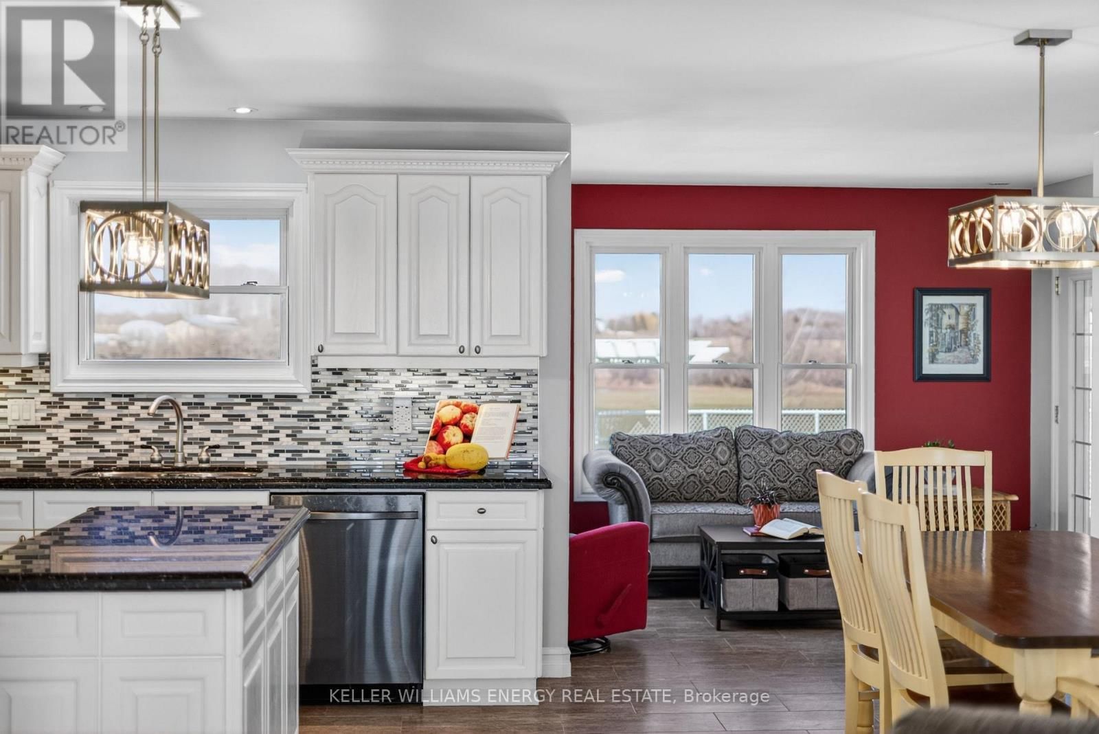 243 MORGAN ROAD Image 12