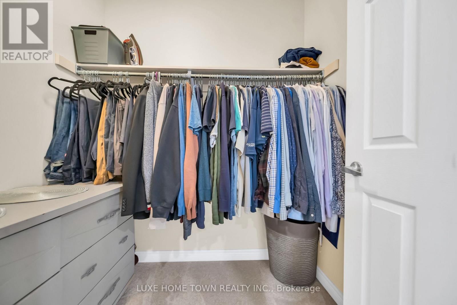 19 FINDLAY WAY Image 26