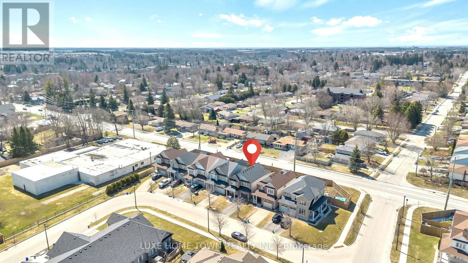 19 FINDLAY WAY Image 45