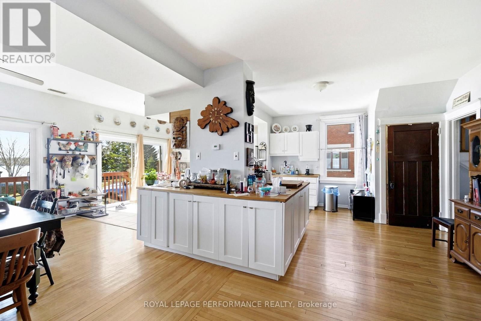 1177 MONTREAL ROAD Image 17