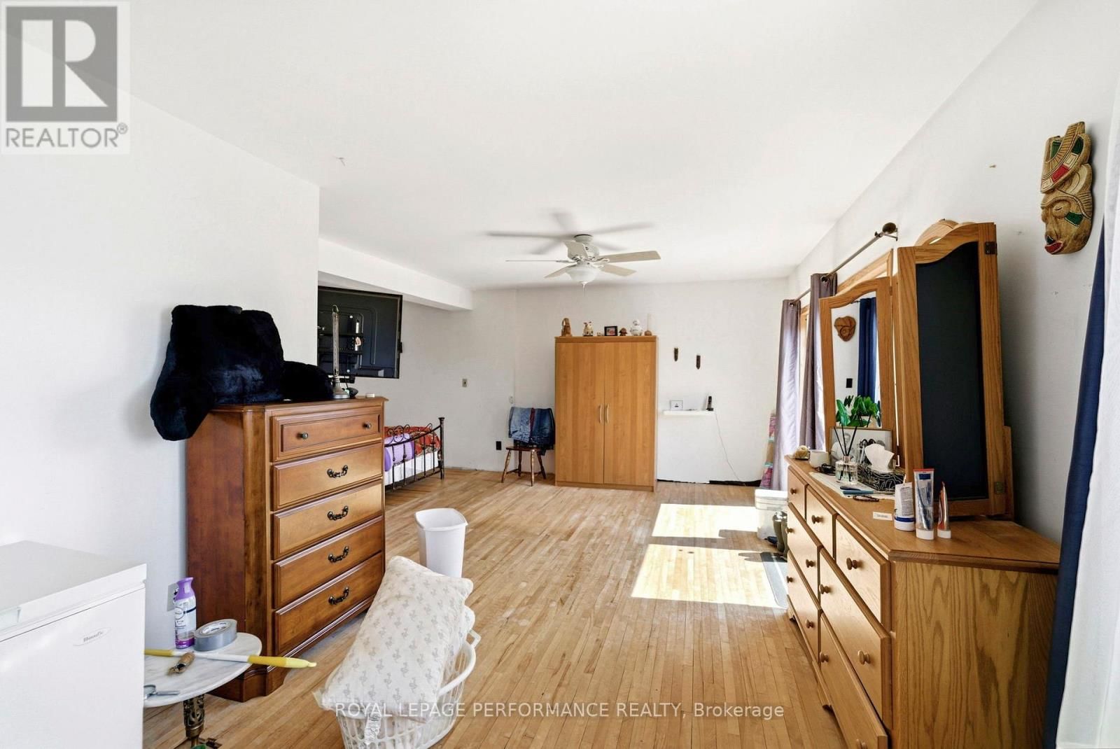 1177 MONTREAL ROAD Image 25