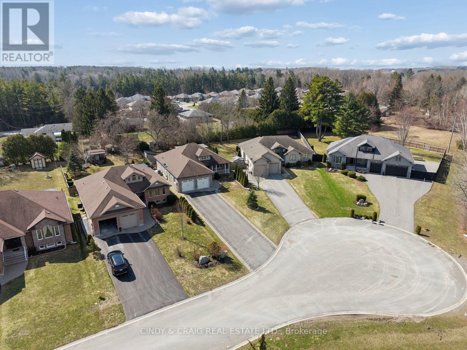 28 PINE MARSH LANE Image 18