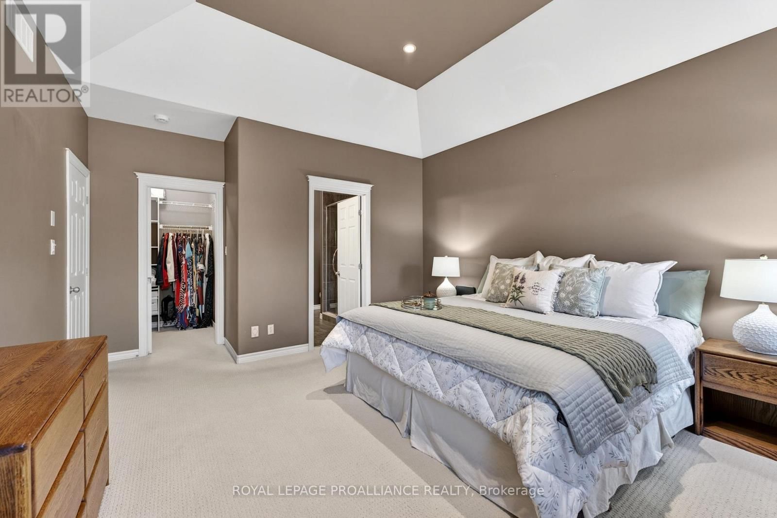 27 GAVEY STREET Image 10