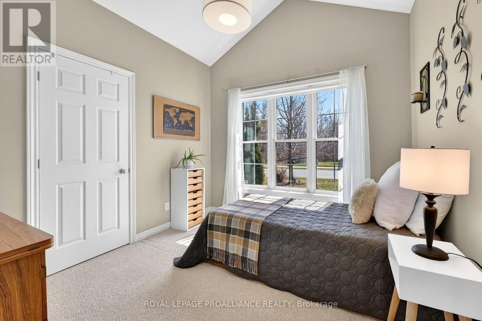 27 GAVEY STREET Image 14