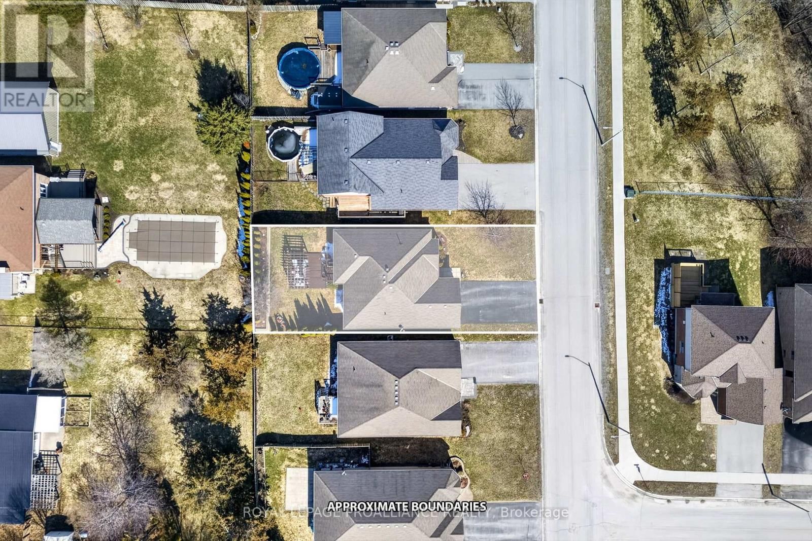 27 GAVEY STREET Image 32