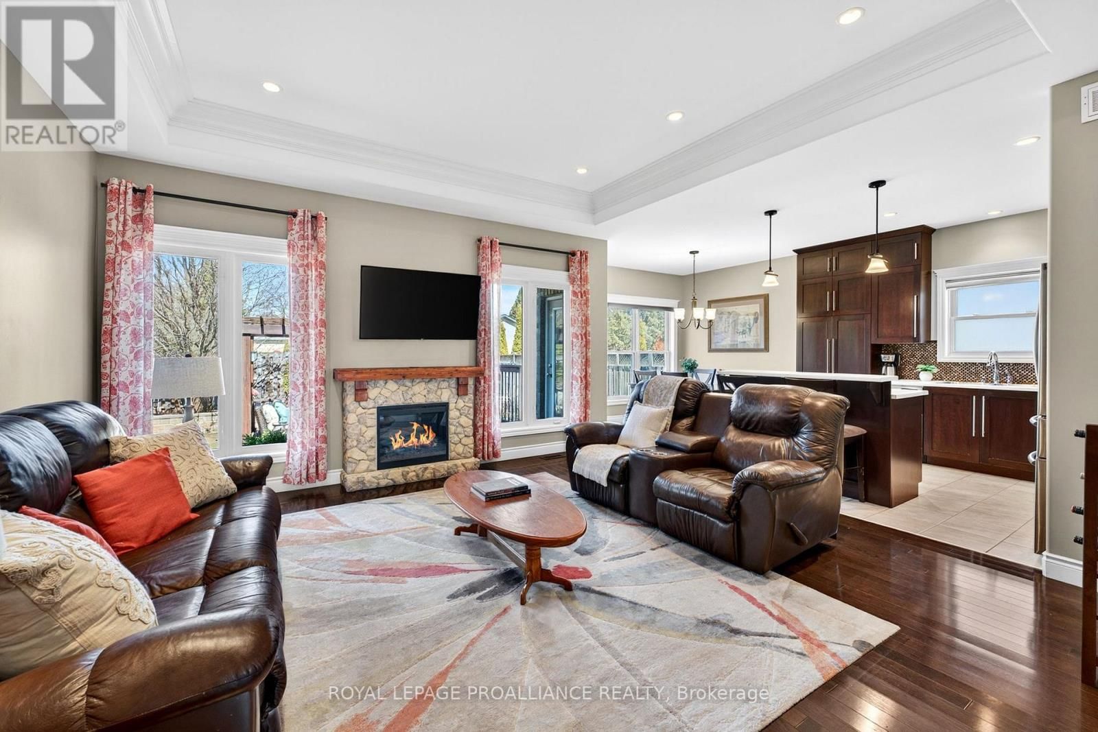 27 GAVEY STREET Image 4