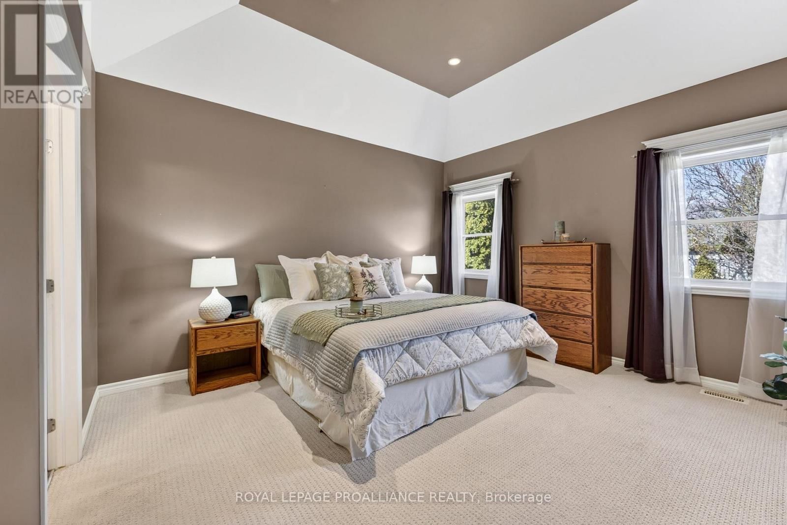 27 GAVEY STREET Image 9