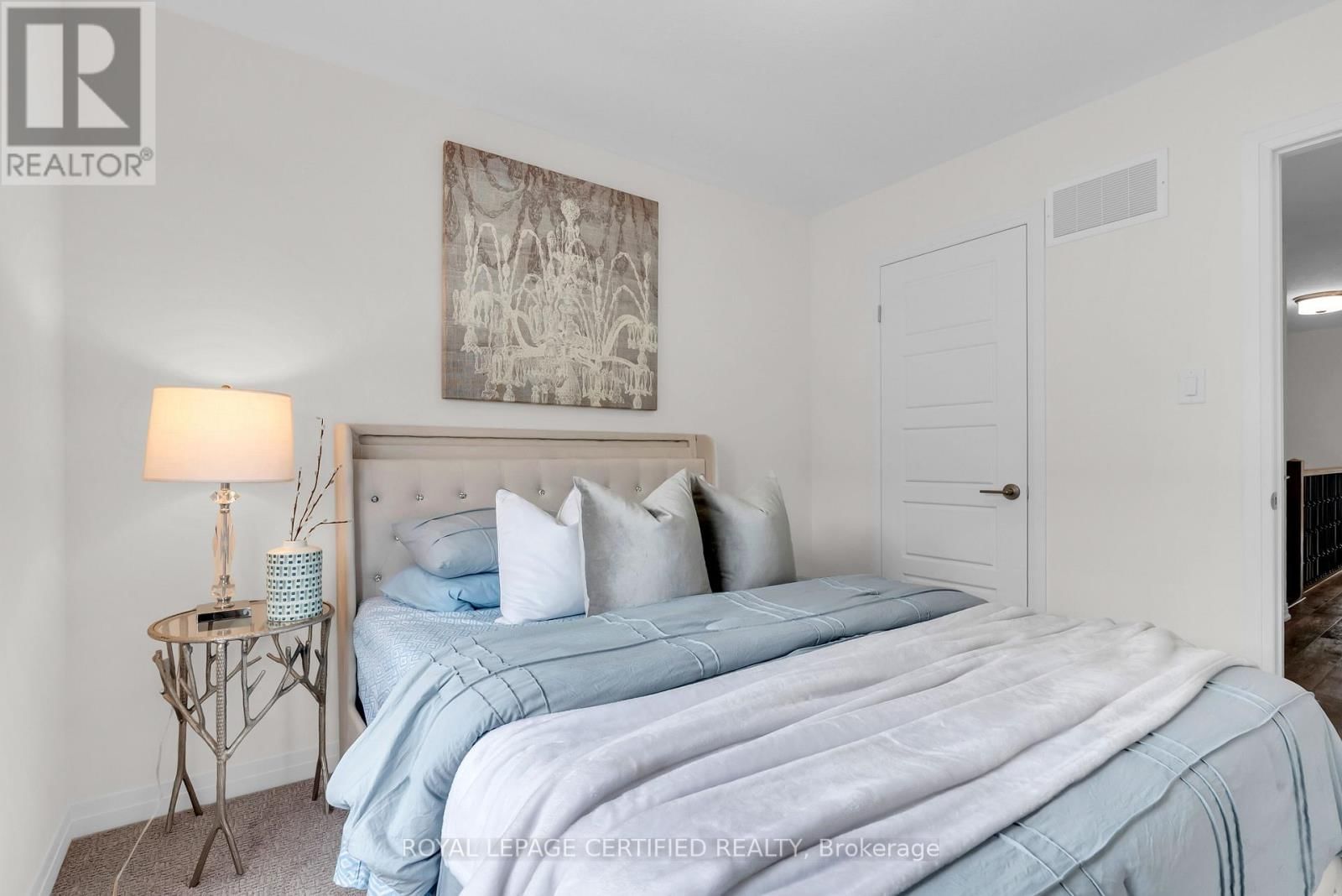 16 DENNIS AVENUE Image 40