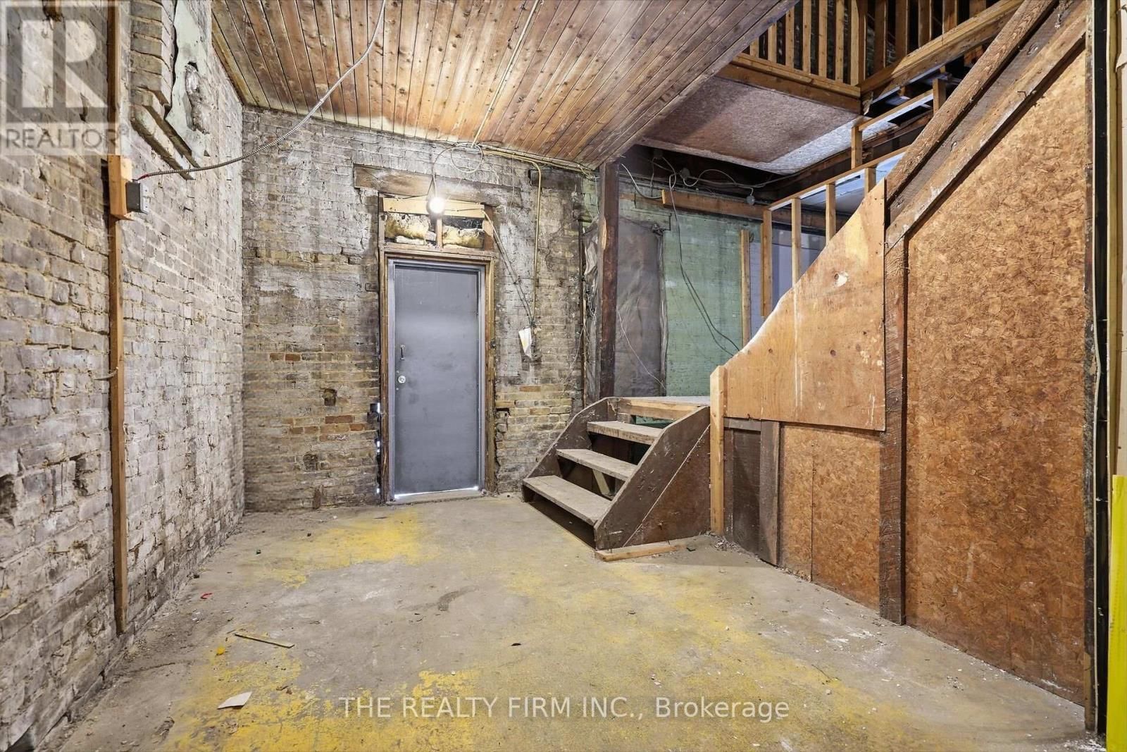 620 MARSHALL STREET Image 7