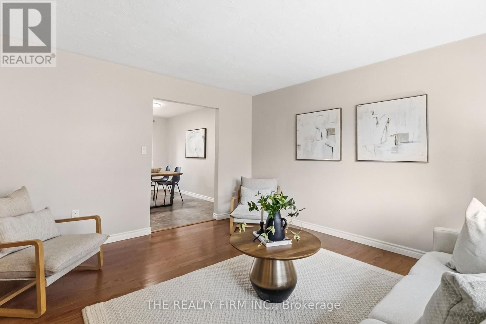 324 OAK AVENUE Image 8