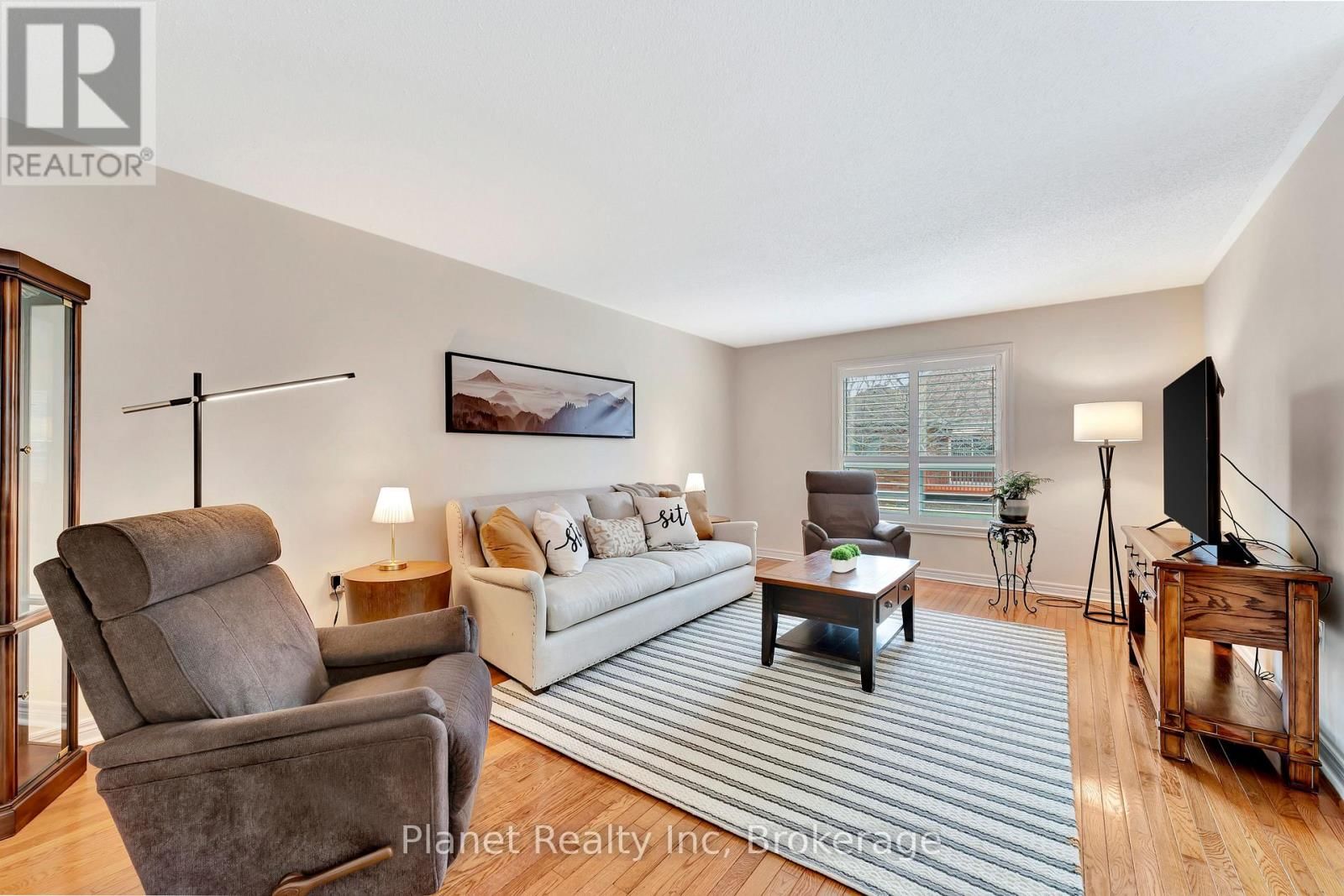 16 WINTERBERRY LANE Image 11