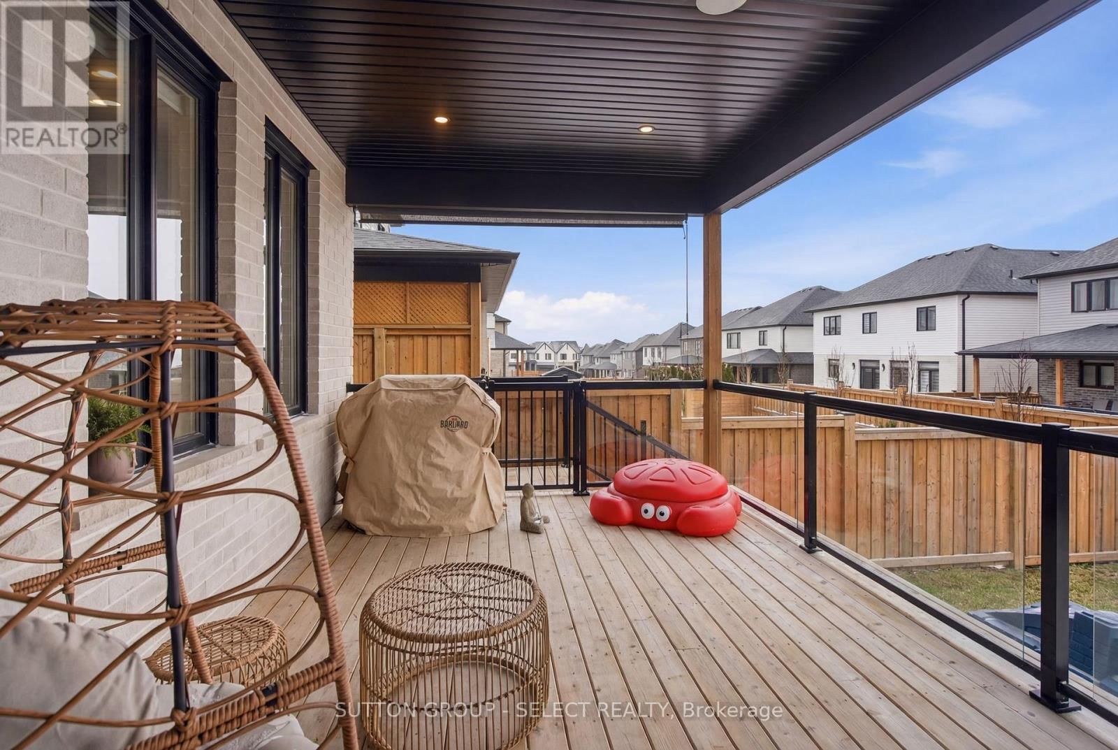 1886 FOUNTAIN GRASS DRIVE Image 41