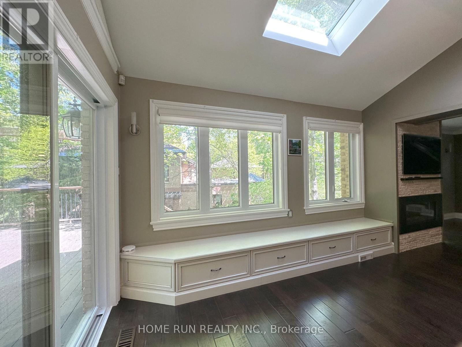 35 BLUE HERON COURT Image 10