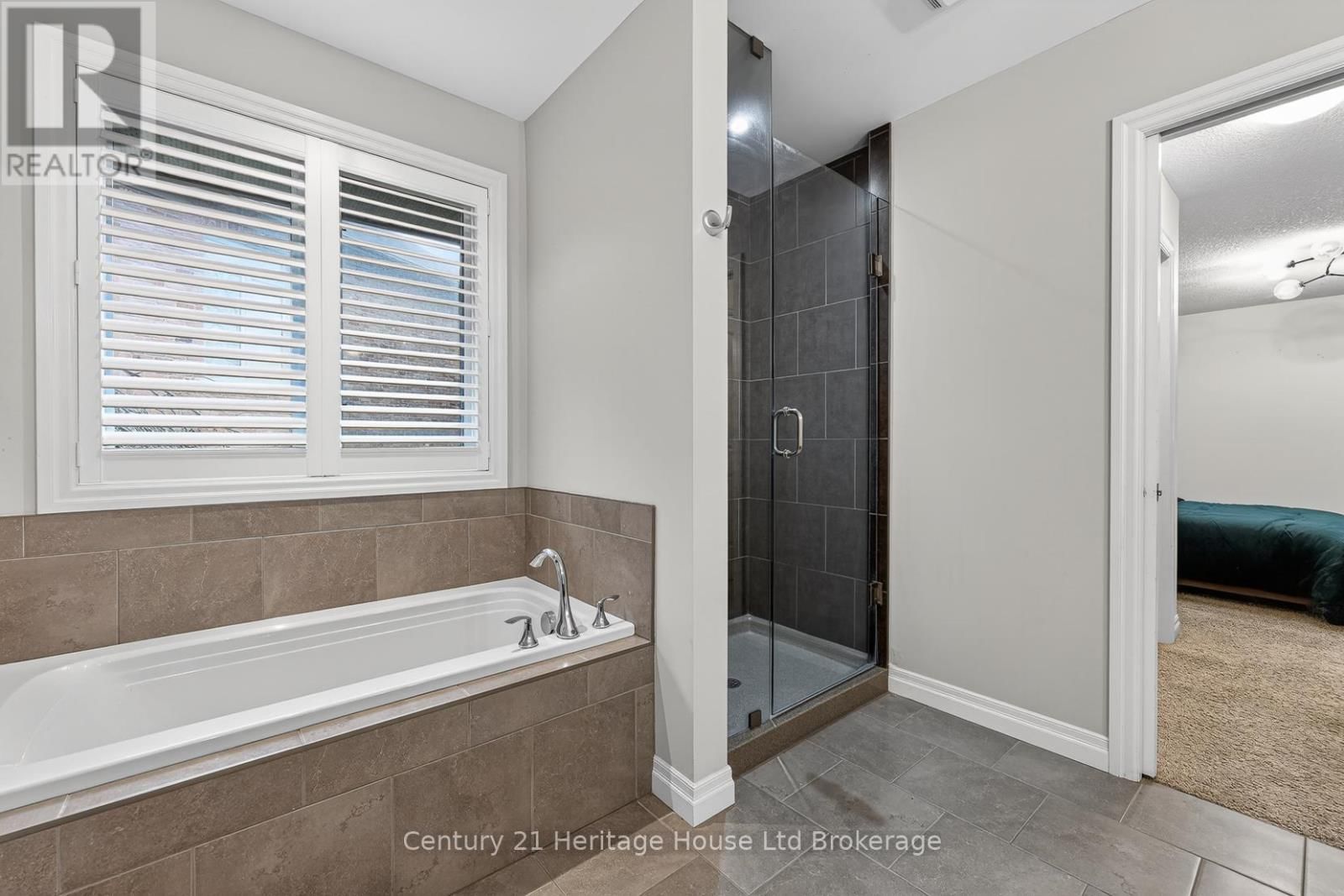 54 WESTVIEW COURT Image 19