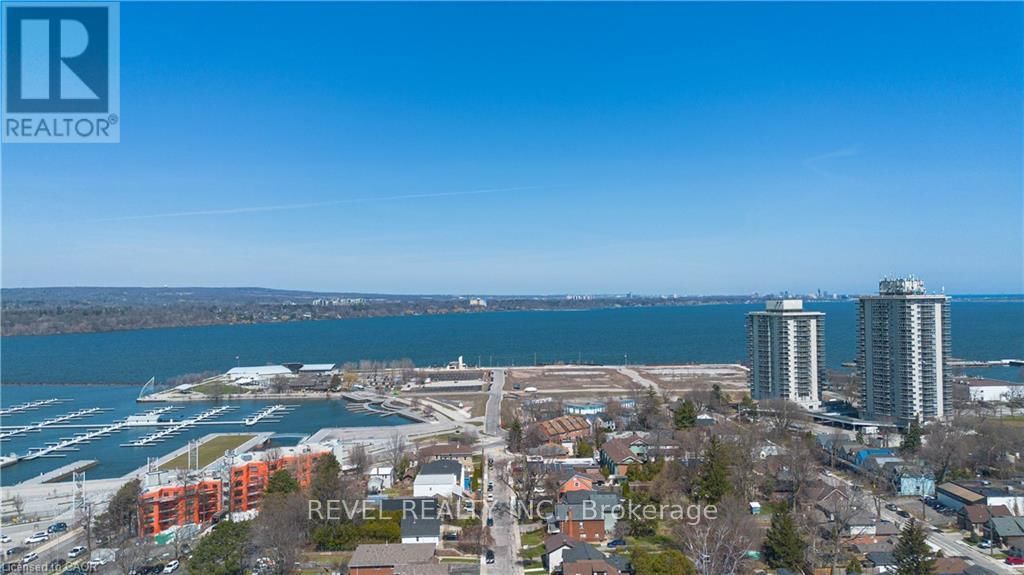 47 WOOD STREET EAST Image 26