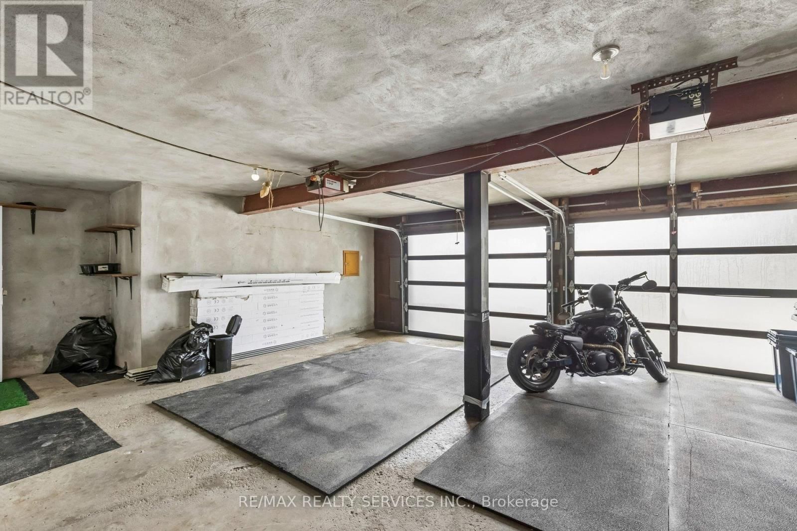 3 CHICOPEE TERRACE Image 36