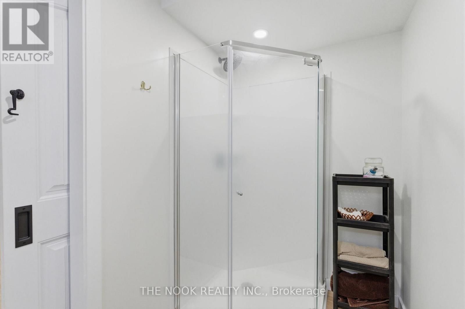 270 ST. LAWRENCE STREET EAST Image 39