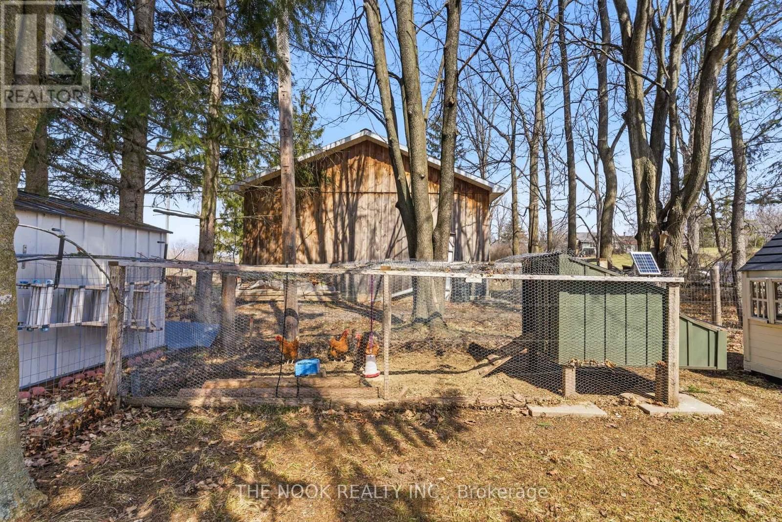 270 ST. LAWRENCE STREET EAST Image 50