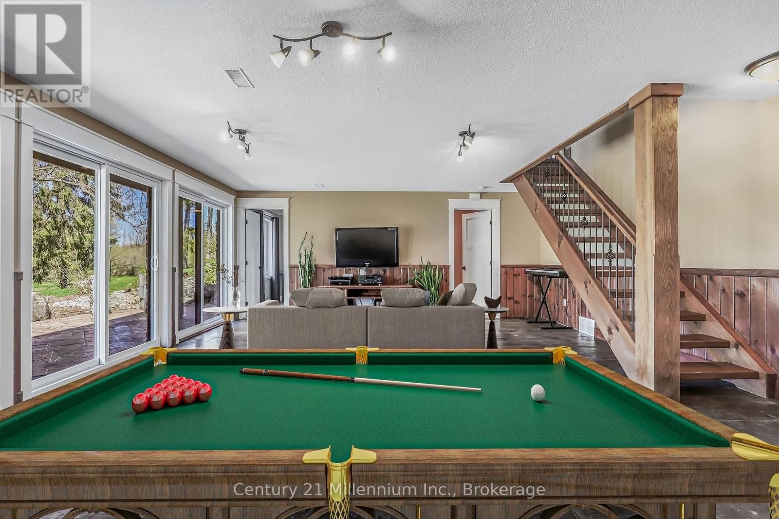 142 MILL STREET Image 32