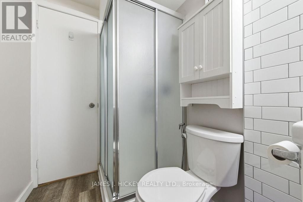 101 FRONTENAC CRESCENT Image 25