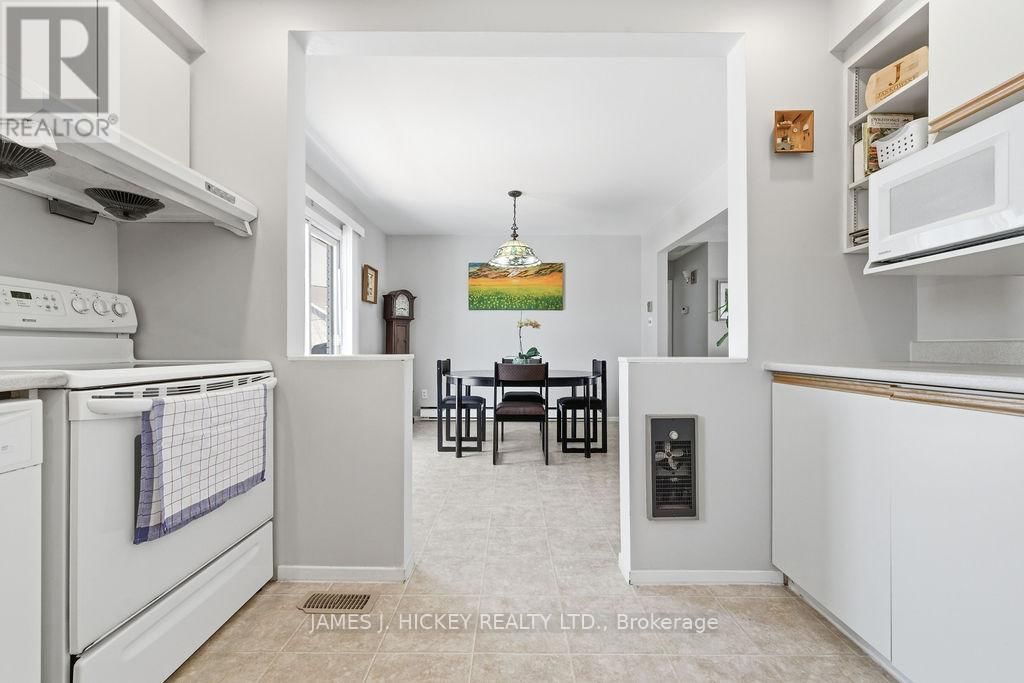 101 FRONTENAC CRESCENT Image 8