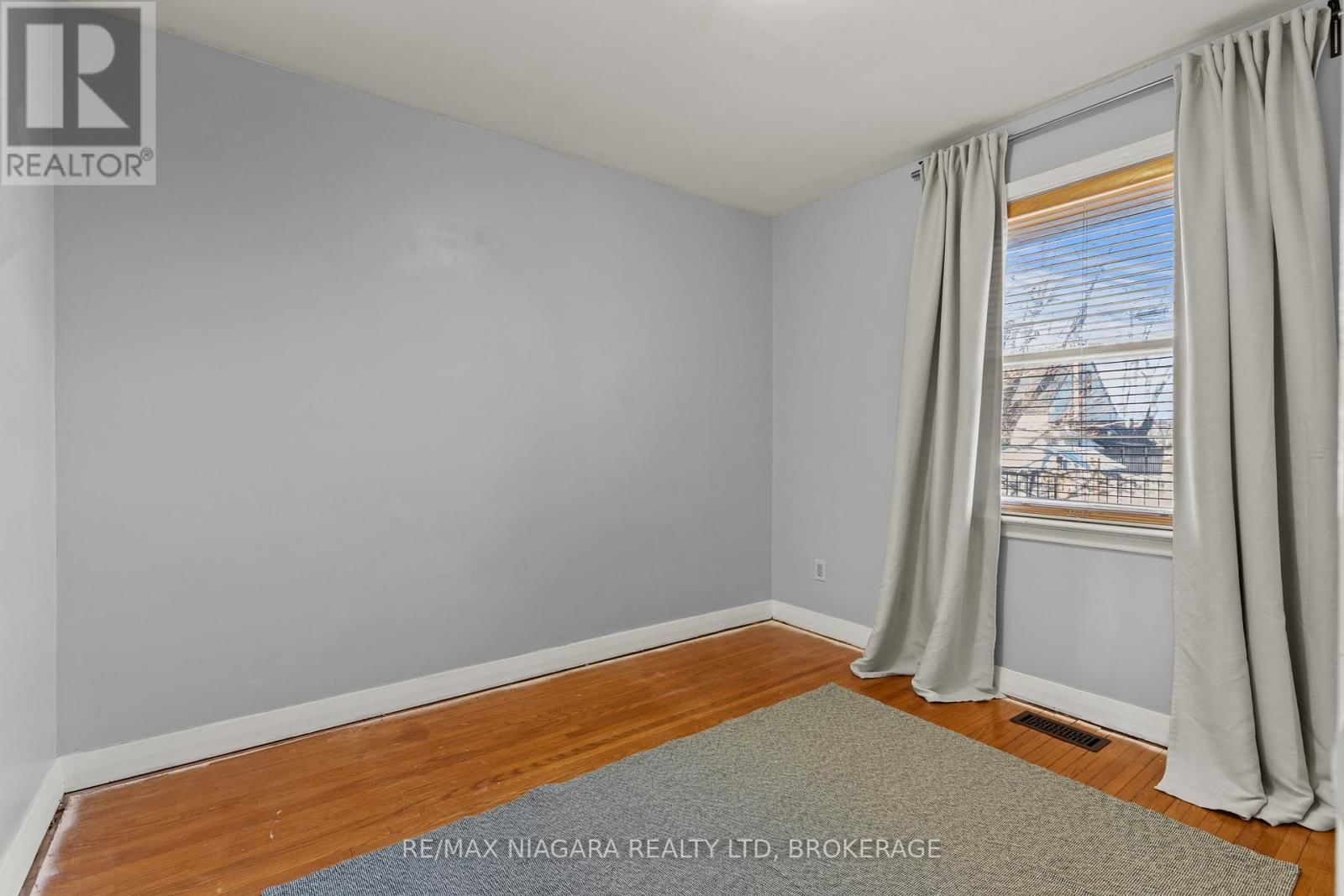 96 TERRACE DRIVE Image 12