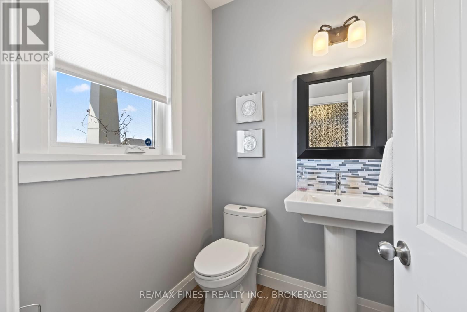 157 ISLANDVIEW DRIVE Image 10