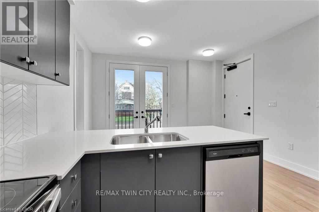 53 - 99 ROGER STREET Image 10