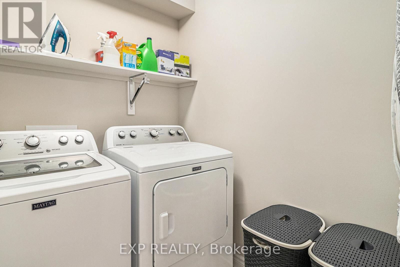 383 MEMORIAL GROVE Image 19