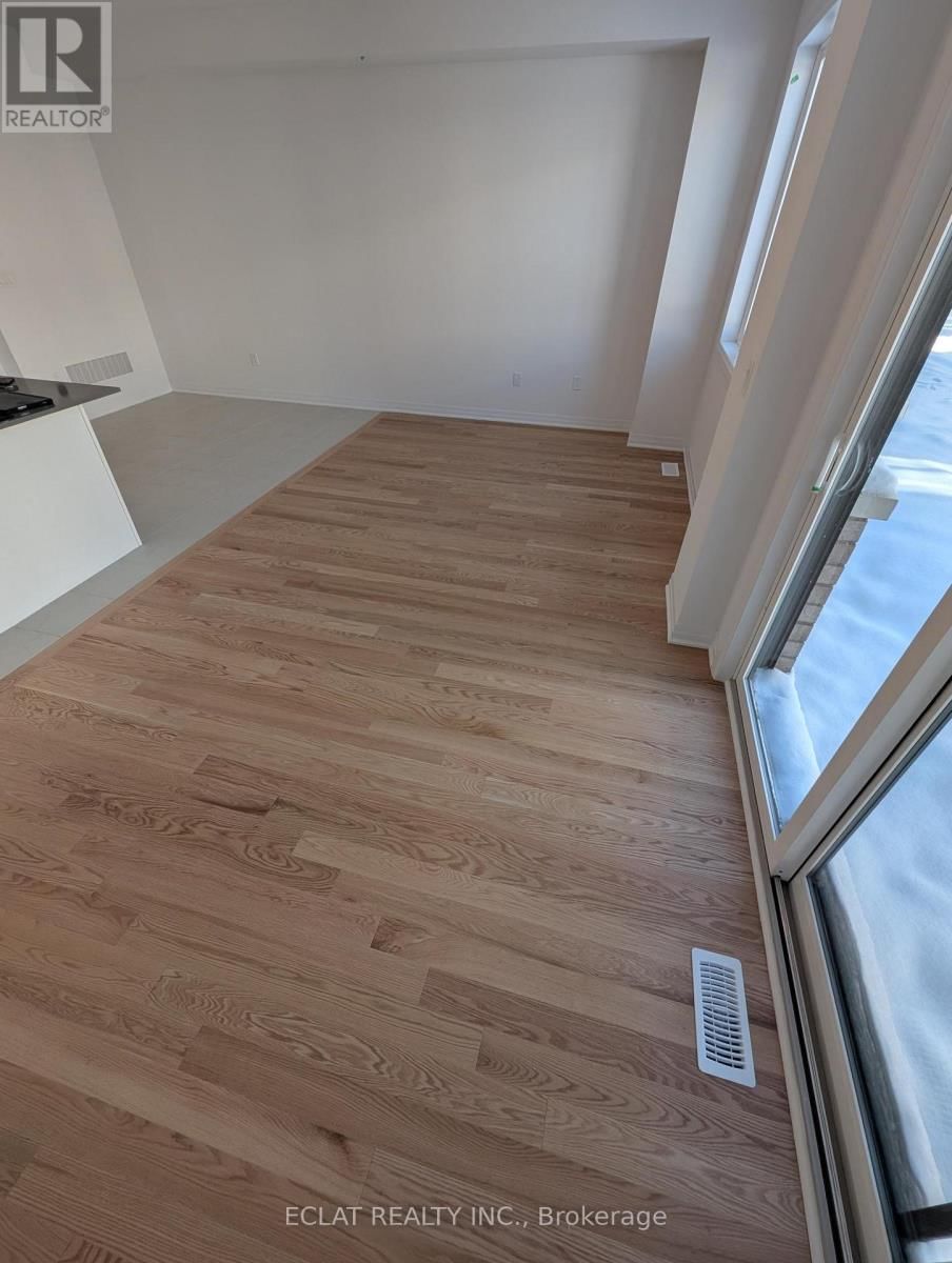 83 MANUEL STREET Image 13