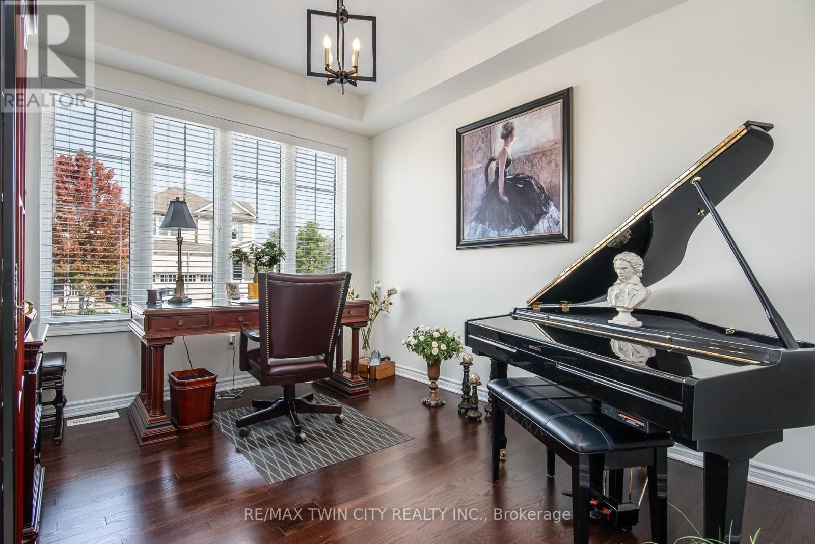 232 SHADY GLEN CRESCENT Image 23