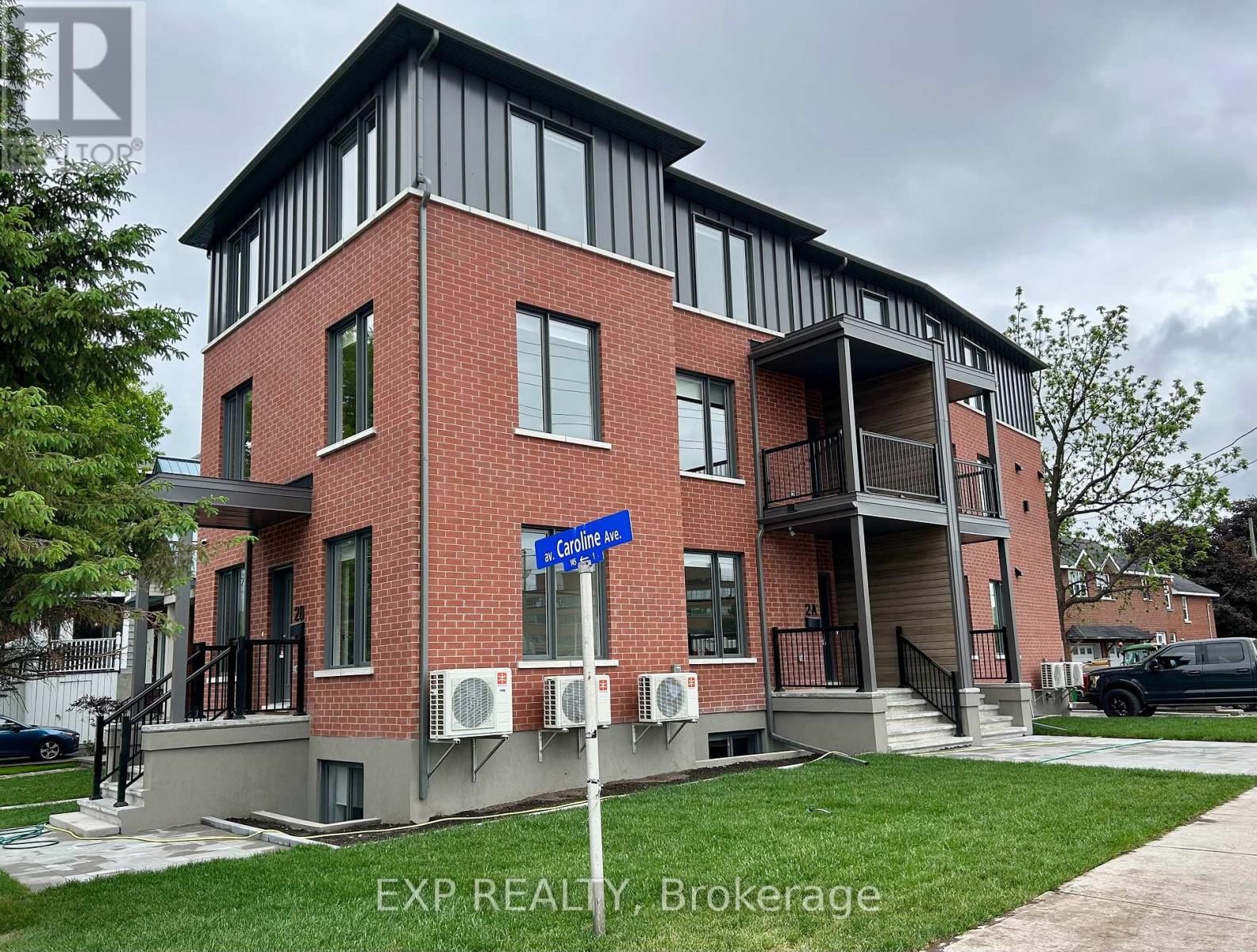 A - 2 CAROLINE AVENUE Image 1