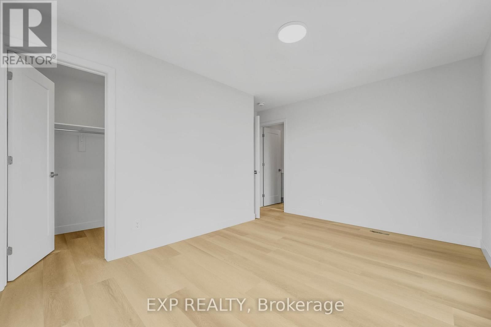 A - 2 CAROLINE AVENUE Image 14