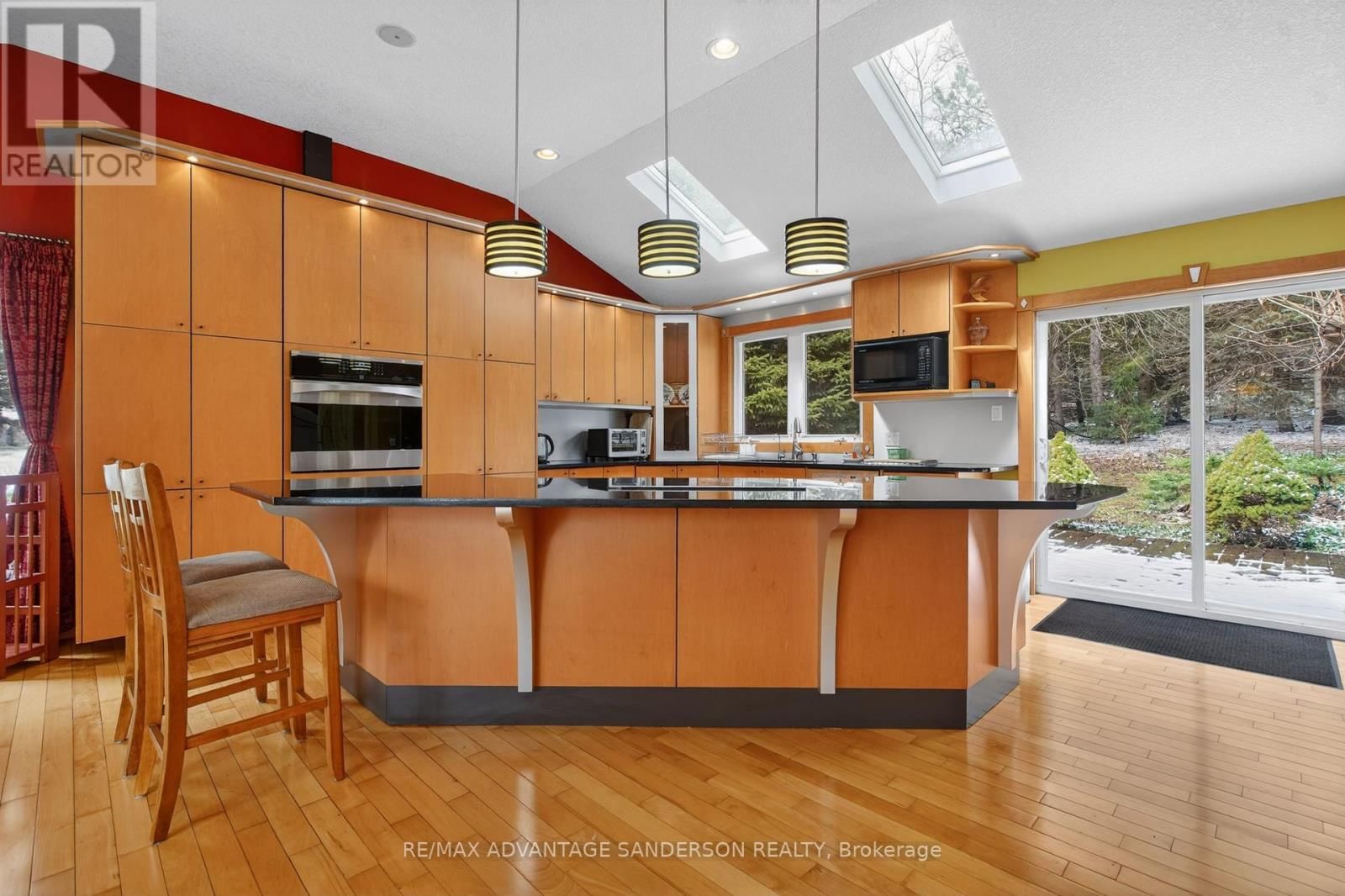 9584 MELROSE DRIVE Image 22