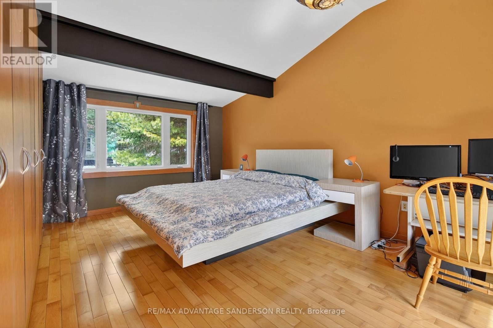 9584 MELROSE DRIVE Image 31