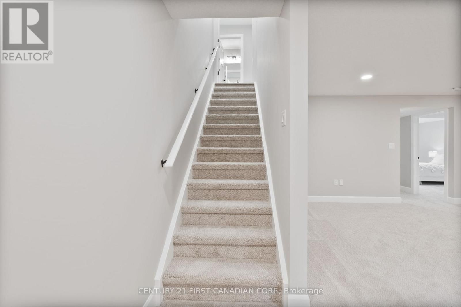 21 HAMILTON STREET Image 24