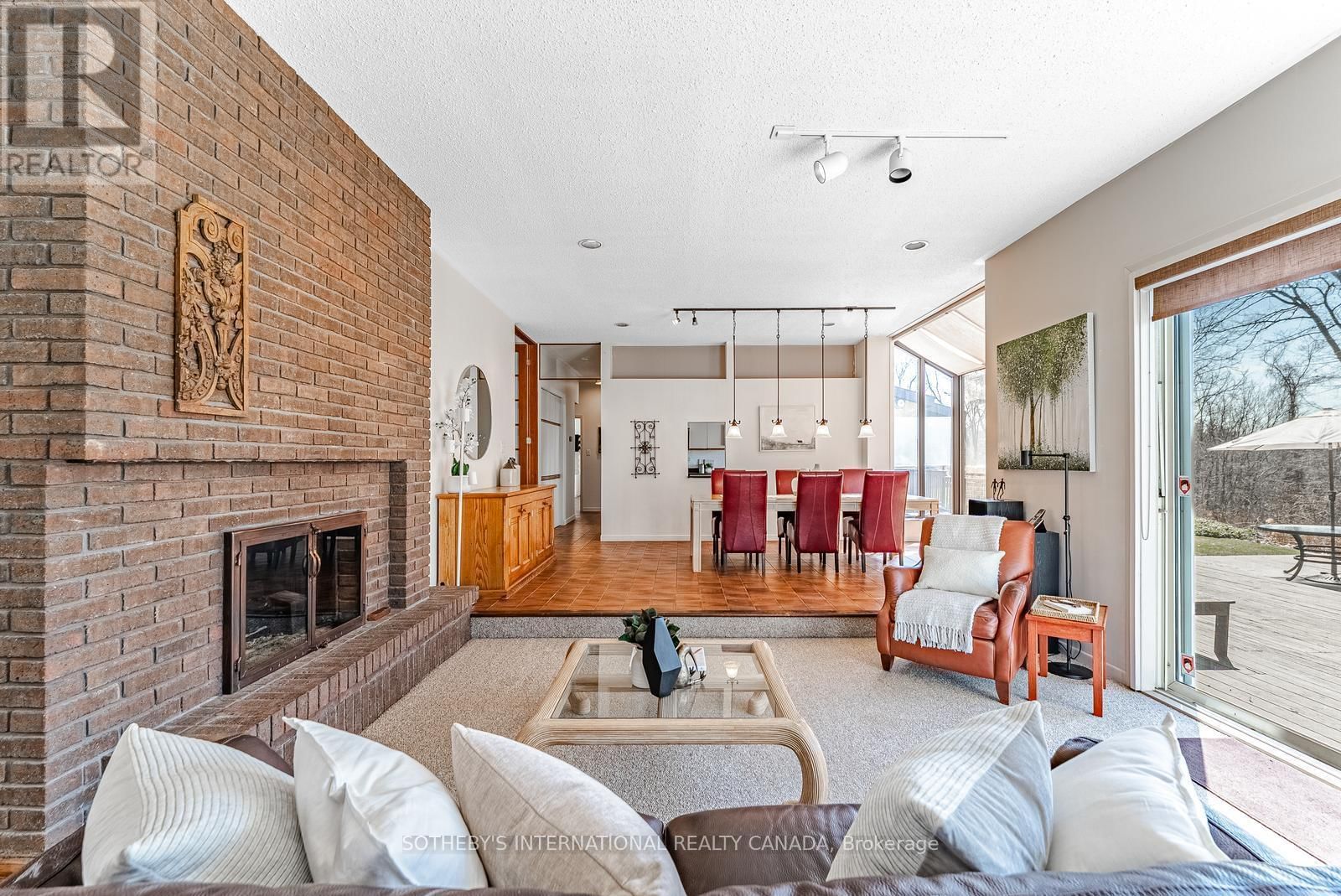 20 RIDGEVIEW COURT Image 11