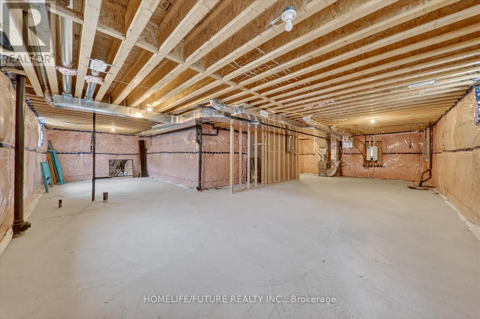 212 MALLORY TERRACE Image 28