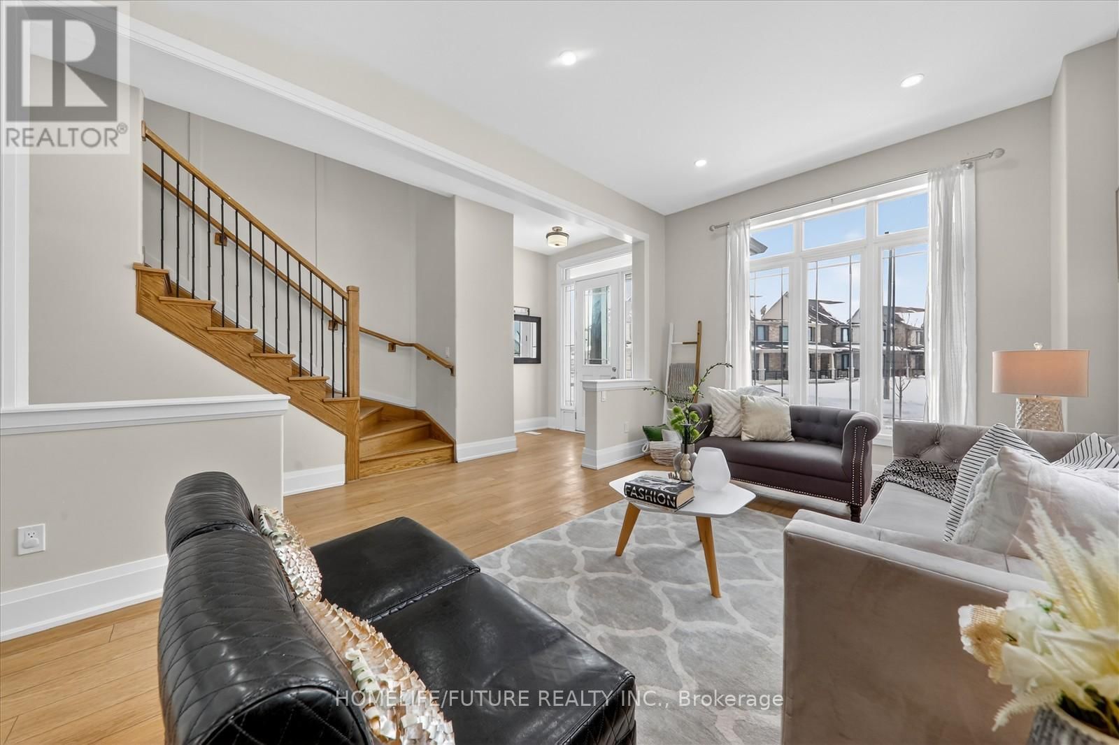 212 MALLORY TERRACE Image 8