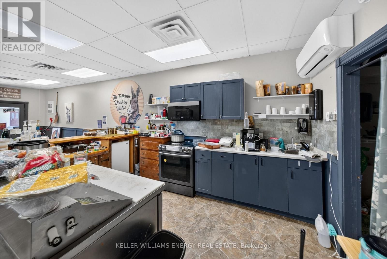 302 PICTON MAIN STREET Image 11