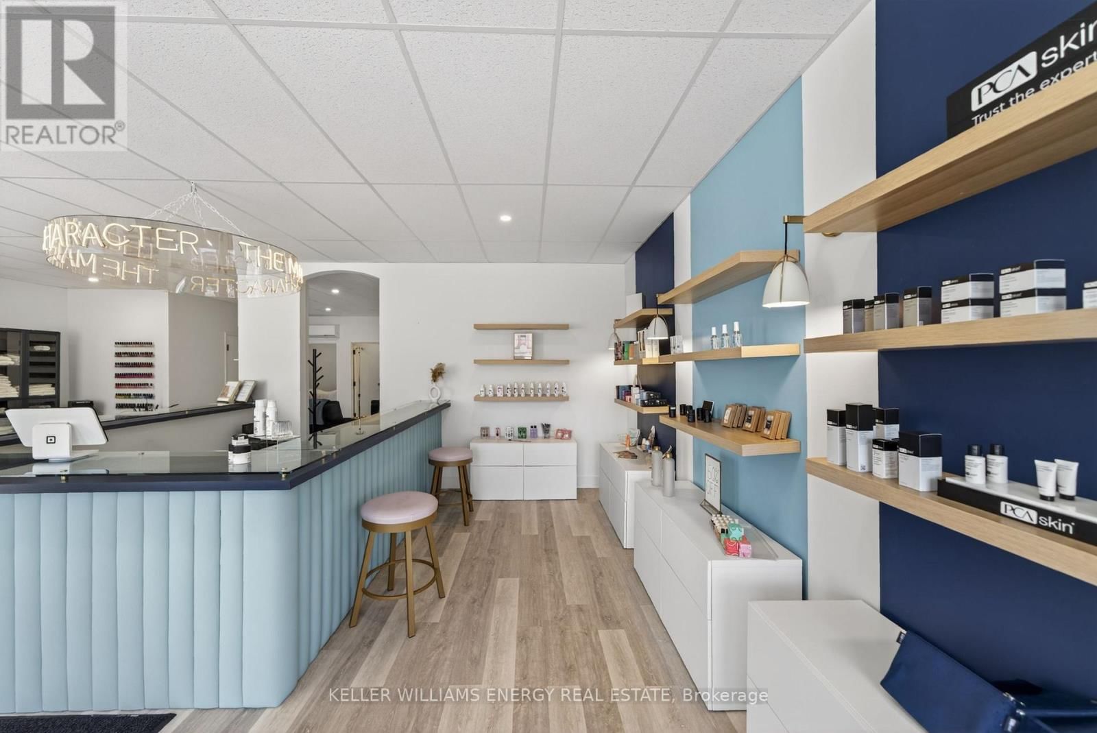 302 PICTON MAIN STREET Image 12